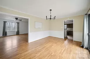 1035 Timberlane Dr, Lincolnton, NC 28092 - Photo 5