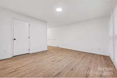 5001 Lakecrest Drive, Charlotte, NC 28215 - Photo 7