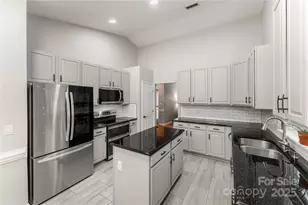 4962 Bentgrass Run Dr, Charlotte, NC 28269 - Photo 3