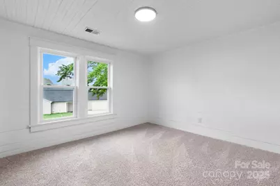 1590 S Center Street, Hickory, NC 28602 - Photo 17