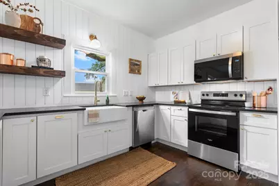 1590 S Center Street, Hickory, NC 28602 - Photo 5