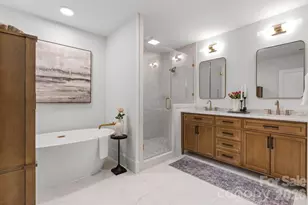 625 4th St Dr NW, Hickory, NC 28601 - Photo 13