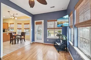 8426 Red Cypress Ct, Charlotte, NC 28216 - Photo 11