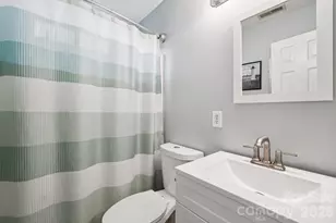 8426 Red Cypress Ct, Charlotte, NC 28216 - Photo 21