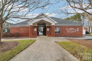 8426 Red Cypress Ct, Charlotte, NC 28216 - Photo 31