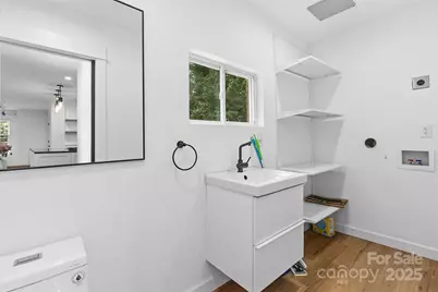 4500 Dawnwood Drive, Charlotte, NC 28212 - Photo 15