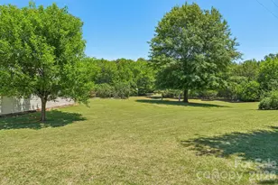 160 Allison Rd, Cowpens, SC 29330 - Photo 5