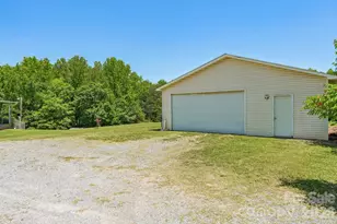 160 Allison Rd, Cowpens, SC 29330 - Photo 13