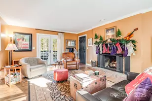 616 Erkwood Dr, Hendersonville, NC 28739 - Photo 9