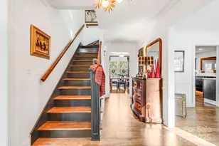 616 Erkwood Dr, Hendersonville, NC 28739 - Photo 5