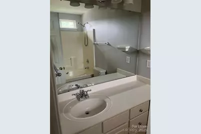 8901 Cinnabay Drive, Charlotte, NC 28216 - Photo 11