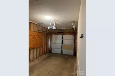 8901 Cinnabay Drive, Charlotte, NC 28216 - Photo 7