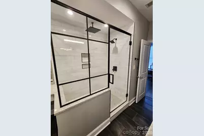 638 E 10th Street, Charlotte, NC 28202 - Photo 11