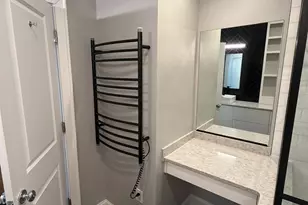 638 E 10th St, Charlotte, NC 28202 - Photo 13