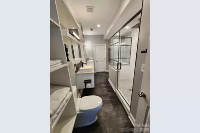 638 E 10th Street, Charlotte, NC 28202 - Photo 9