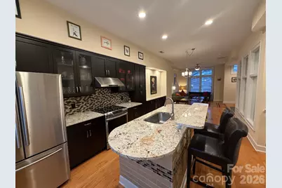 638 E 10th Street, Charlotte, NC 28202 - Photo 3