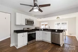 7442 Stone Mountain Ct, Charlotte, NC 28262 - Photo 15