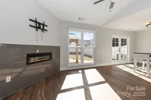 7442 Stone Mountain Ct, Charlotte, NC 28262 - Photo 9