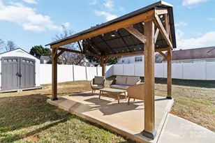 7442 Stone Mountain Ct, Charlotte, NC 28262 - Photo 27