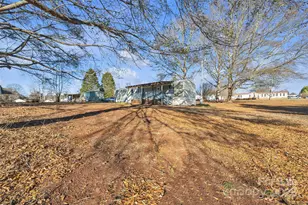 4179 Deerfield Dr, Maiden, NC 28650 - Photo 27