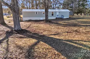 4179 Deerfield Dr, Maiden, NC 28650 - Photo 3