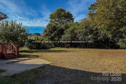 [Address not provided], Charlotte, NC 28208 - Photo 11