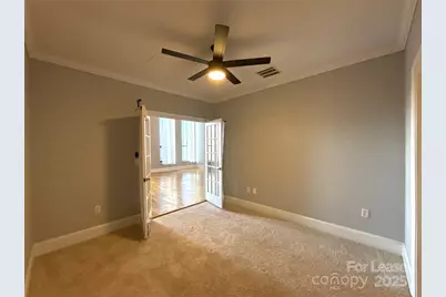 127 N Tryon Street #608, Charlotte, NC 28202 - Photo 9