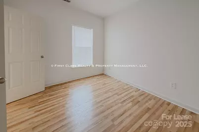 [Address not provided], Charlotte, NC 28269 - Photo 9