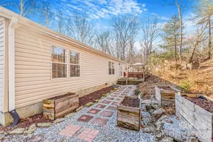 140 Crows Nest Rd, Hendersonville, NC 28791 - Photo 29