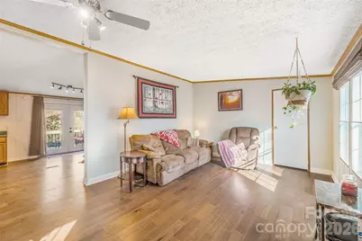 140 Crows Nest Road, Hendersonville, NC 28791 - Photo 13