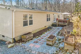 140 Crows Nest Rd, Hendersonville, NC 28791 - Photo 37