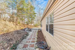140 Crows Nest Rd, Hendersonville, NC 28791 - Photo 27