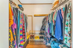 140 Crows Nest Rd, Hendersonville, NC 28791 - Photo 17