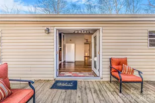 140 Crows Nest Rd, Hendersonville, NC 28791 - Photo 3