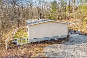 140 Crows Nest Rd, Hendersonville, NC 28791 - Photo 35