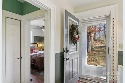 136 Half Circle Lane, Hendersonville, NC 28791 - Photo 5