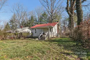 136 Half Cir Ln, Hendersonville, NC 28791 - Photo 27