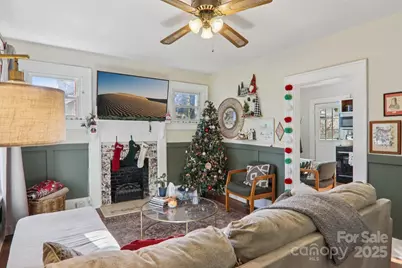 136 Half Circle Lane, Hendersonville, NC 28791 - Photo 7