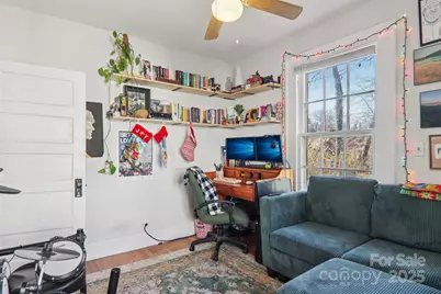 136 Half Circle Lane, Hendersonville, NC 28791 - Photo 19