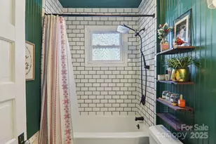 136 Half Cir Ln, Hendersonville, NC 28791 - Photo 17