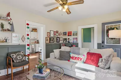 136 Half Circle Lane, Hendersonville, NC 28791 - Photo 9