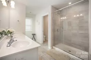 11122 Chalkbark Ln, Charlotte, NC 28262 - Photo 23