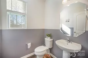 11122 Chalkbark Ln, Charlotte, NC 28262 - Photo 19