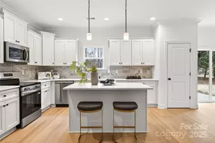 12106 Charing Grove Ln, Charlotte, NC 28273 - Photo 11