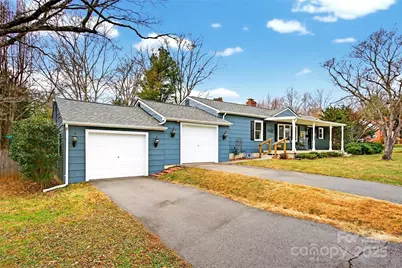 109 Mountain Street, Black Mountain, NC 28711 - Photo 3