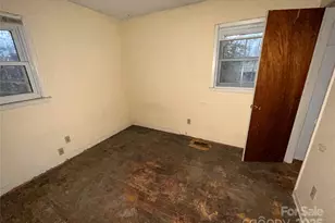 2330 40th Ave Ct NE, Hickory, NC 28601 - Photo 9