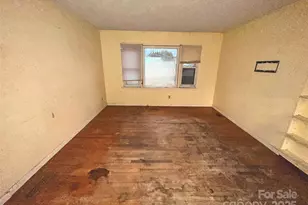 2330 40th Ave Ct NE, Hickory, NC 28601 - Photo 5