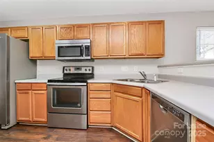 11350 Yellow Spaniel Ct, Charlotte, NC 28269 - Photo 5