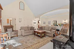 829 Kelly Mountain Rd, Brevard, NC 28712 - Photo 7