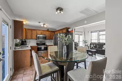 4633 Brandie Glen Road, Charlotte, NC 28269 - Photo 9